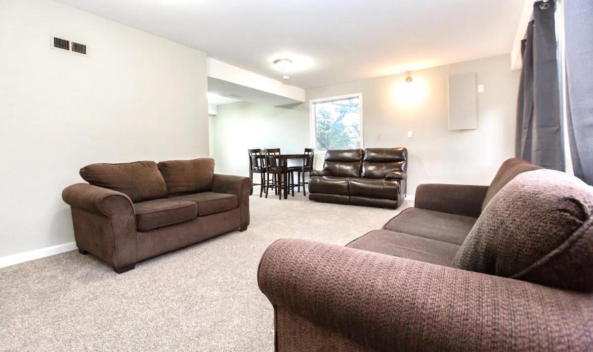 Stunning Home With Amazing Views Near The City Victoria Exterior foto
